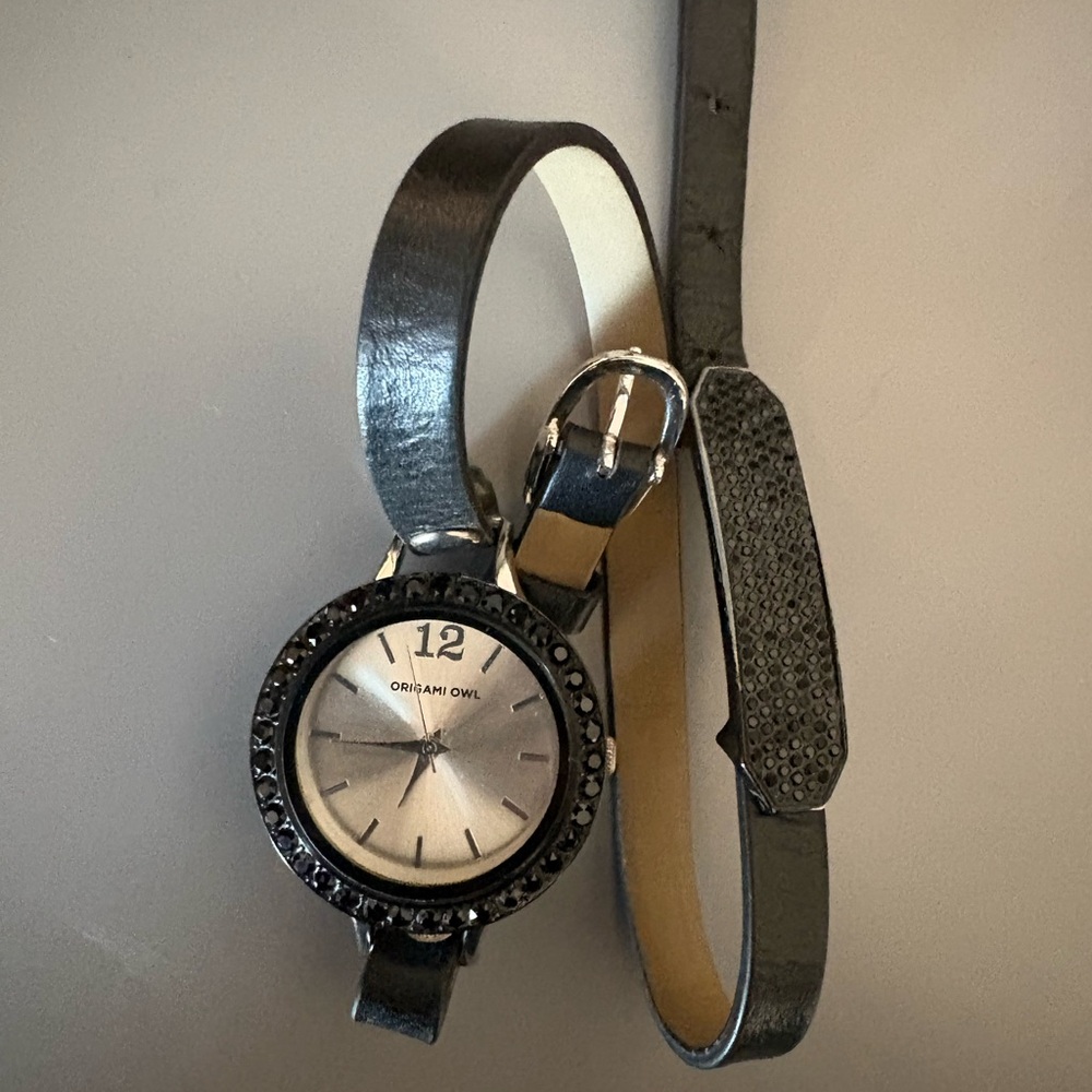 Origami Owl Black Wrap Watch with Silver Dial